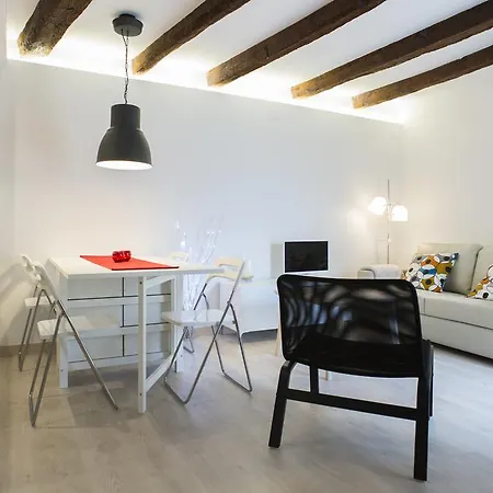 Casa De Poble Termes Romanes Holiday home
